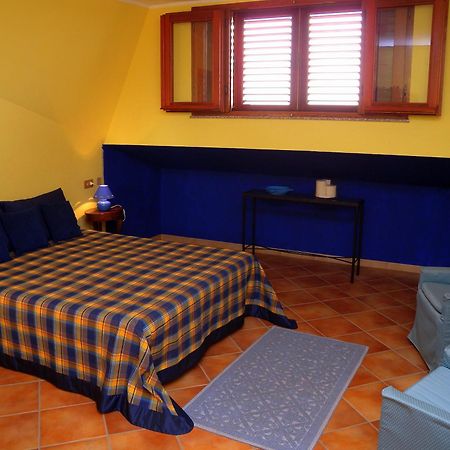 Bb Doliahouse Bed & Breakfast Dolianova Phòng bức ảnh