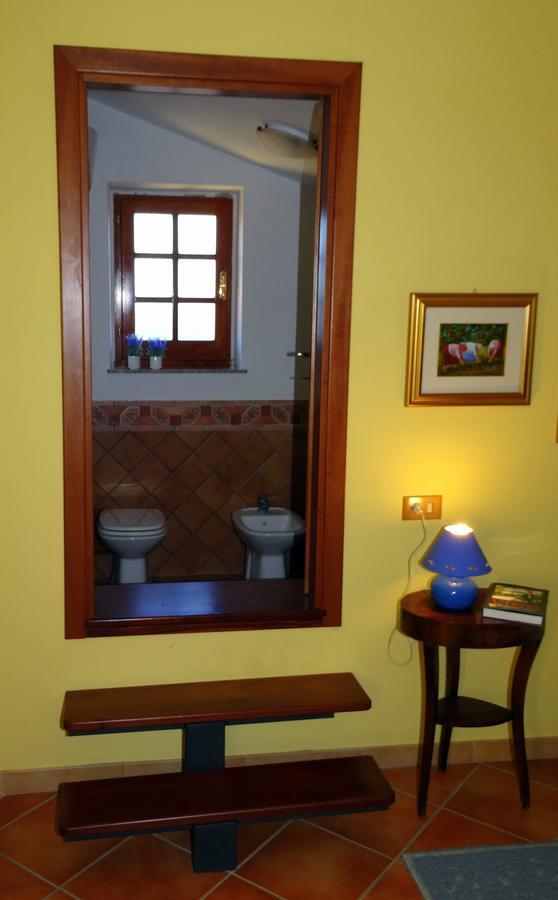 Bb Doliahouse Bed & Breakfast Dolianova Phòng bức ảnh
