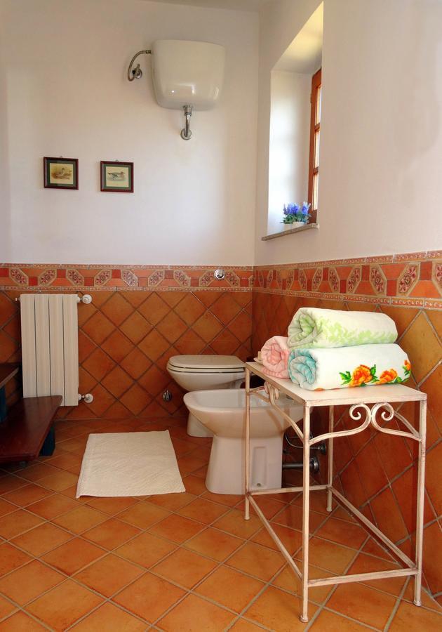 Bb Doliahouse Bed & Breakfast Dolianova Phòng bức ảnh