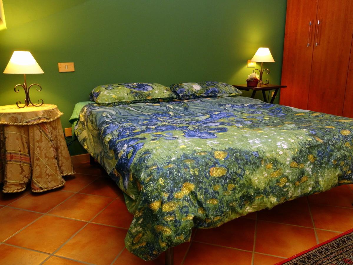 Bb Doliahouse Bed & Breakfast Dolianova Phòng bức ảnh